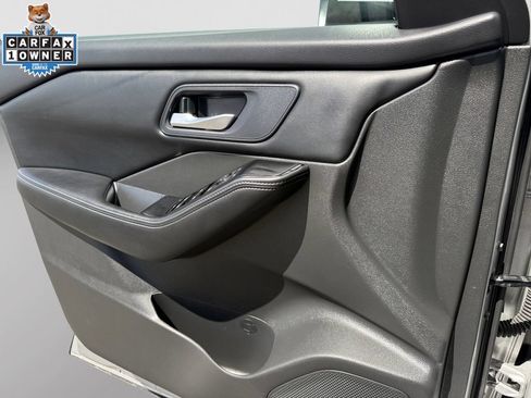 Certified 2024 Nissan Rogue SV AWD/4WD image 28
