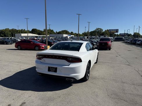 Used 2021 Dodge Charger SXT w/ Leather Interior Group RWD image 3
