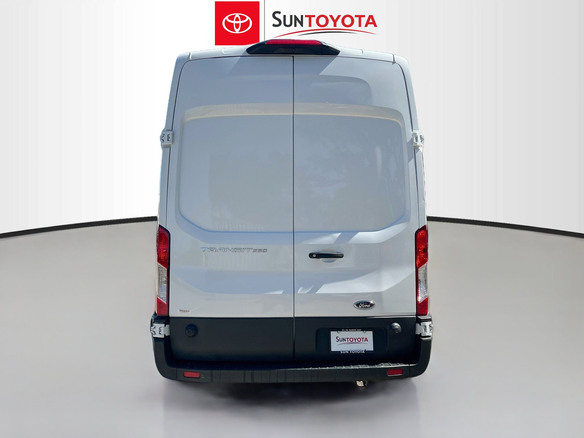 Used 2024 Ford Transit 250 148 High Roof Extended w/ Load Area Protection Package RWD image 5