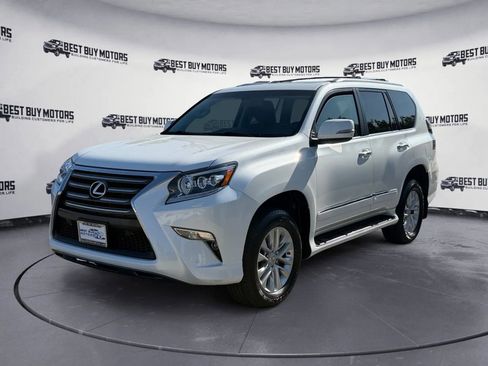 Used 2019 Lexus GX 460 image 3