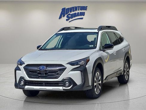 Certified 2025 Subaru Outback Limited AWD/4WD image 2