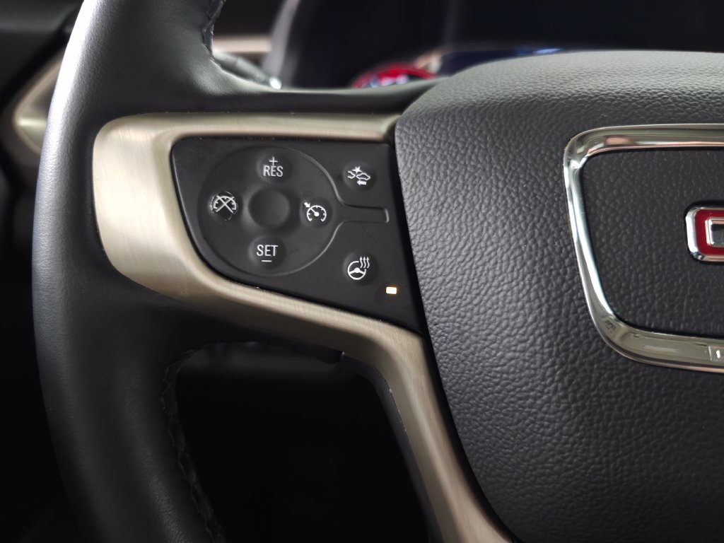 Used 2023 GMC Acadia Denali w/ Denali Ultimate Package AWD/4WD image 19