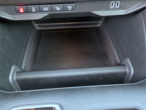 New 2026 Jeep Cherokee Overland image 36