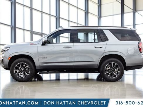Used 2024 Chevrolet Tahoe Z71 w/ Luxury Package AWD/4WD image 2