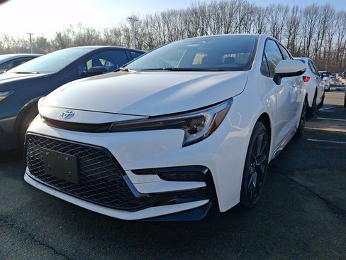New 2026 Toyota Corolla SE image 3