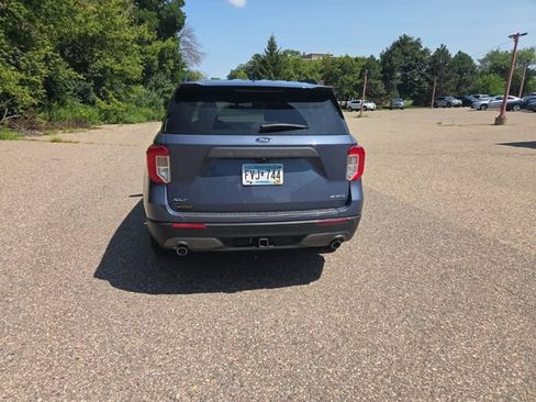 Used 2021 Ford Explorer XLT w/ Equipment Group 202A AWD/4WD image 15