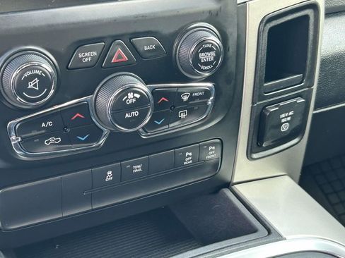 Used 2017 RAM 1500 Lone Star AWD/4WD image 25