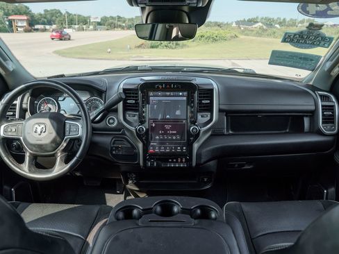 Used 2024 RAM 2500 Laramie w/ Safety Group AWD/4WD image 25