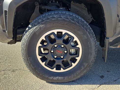Used 2024 Toyota Tacoma TRD Off-Road AWD/4WD image 11