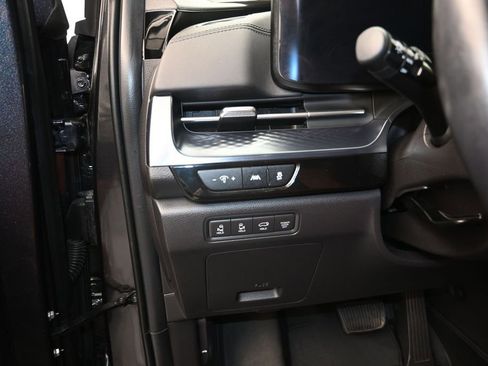 Used 2024 Kia Carnival SX Prestige FWD image 12