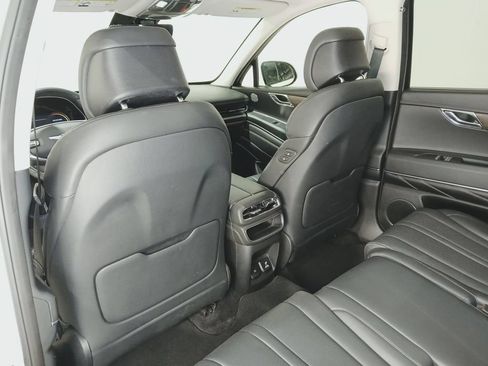 Used 2024 Genesis GV80 2.5T AWD/4WD image 14