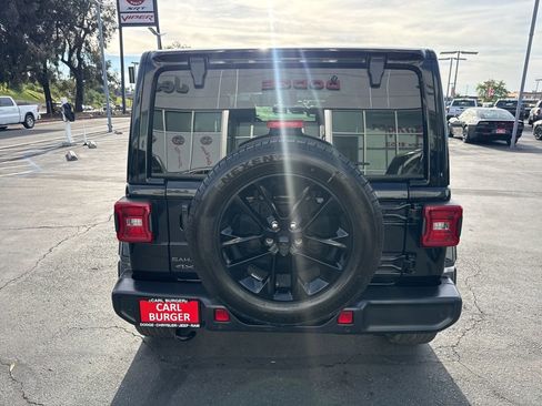 Certified 2025 Jeep Wrangler Unlimited Sahara w/ Safety Group image 6