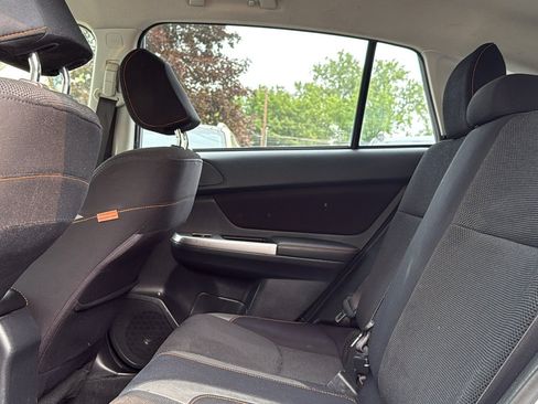 Used 2016 Subaru Crosstrek 2.0i Premium AWD/4WD image 21