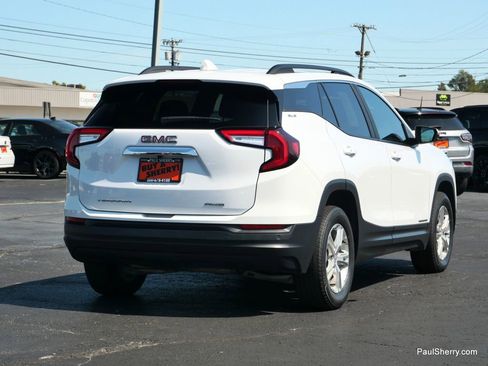 Used 2023 GMC Terrain SLE w/ Driver Convenience Package image 11