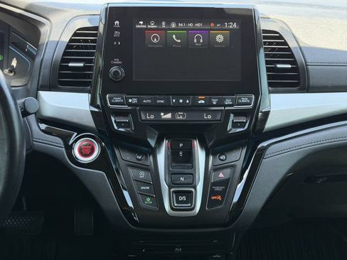 Used 2022 Honda Odyssey Touring image 16