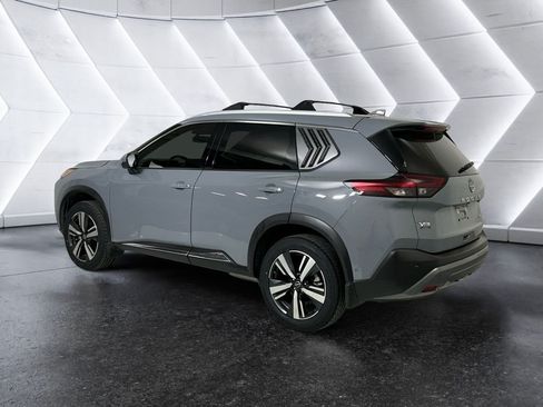Used 2023 Nissan Rogue SL w/ SL Premium Package FWD image 6