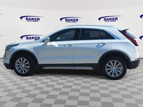 Used 2023 Cadillac XT4 Premium Luxury w/ Cold Weather Package AWD/4WD image 8