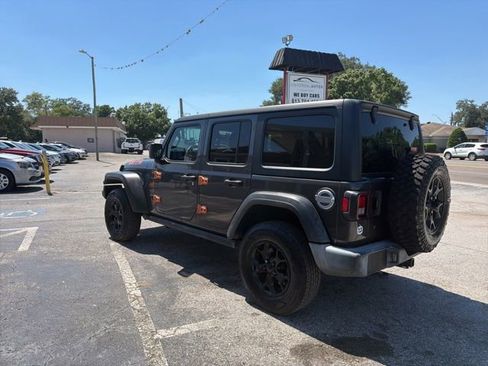 Used 2019 Jeep Wrangler Unlimited Sport S AWD/4WD image 7