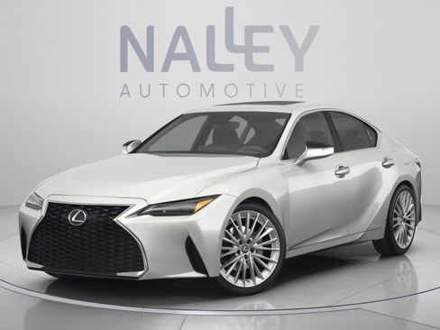 Used 2023 Lexus IS 300 w/ Comfort Package RWD image 9