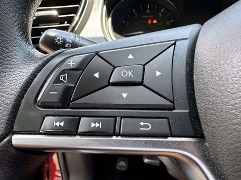 Certified 2019 Nissan Rogue Sport SV AWD/4WD image 28