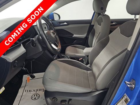 Used 2024 Volkswagen Taos SE w/ Black Wheel Package FWD image 6