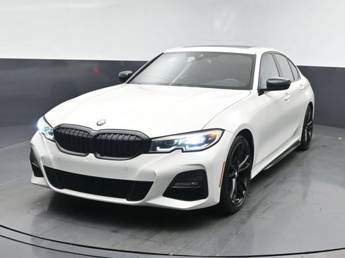 Used 2021 BMW 330i xDrive Sedan w/ M Sport Package AWD/4WD image 23