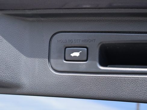 Used 2023 Honda Pilot Elite image 16