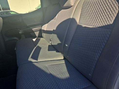 Used 2022 Toyota Tacoma SR image 22