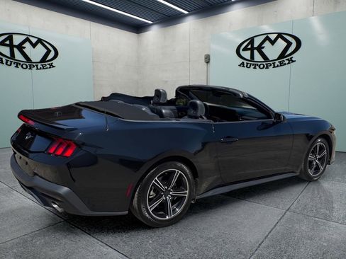 Used 2025 Ford Mustang Premium RWD image 5