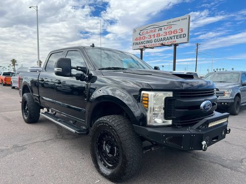 Used 2019 Ford F250 XLT w/ XLT Premium Package AWD/4WD image 7