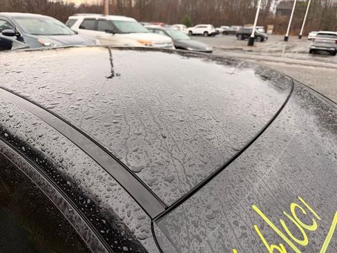 Used 2023 Hyundai Elantra SEL image 12