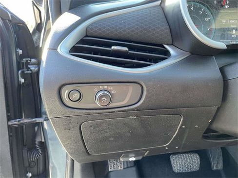 Used 2021 Chevrolet Malibu LS image 20