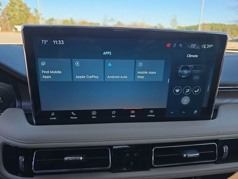 Used 2022 Lincoln Nautilus Reserve image 21