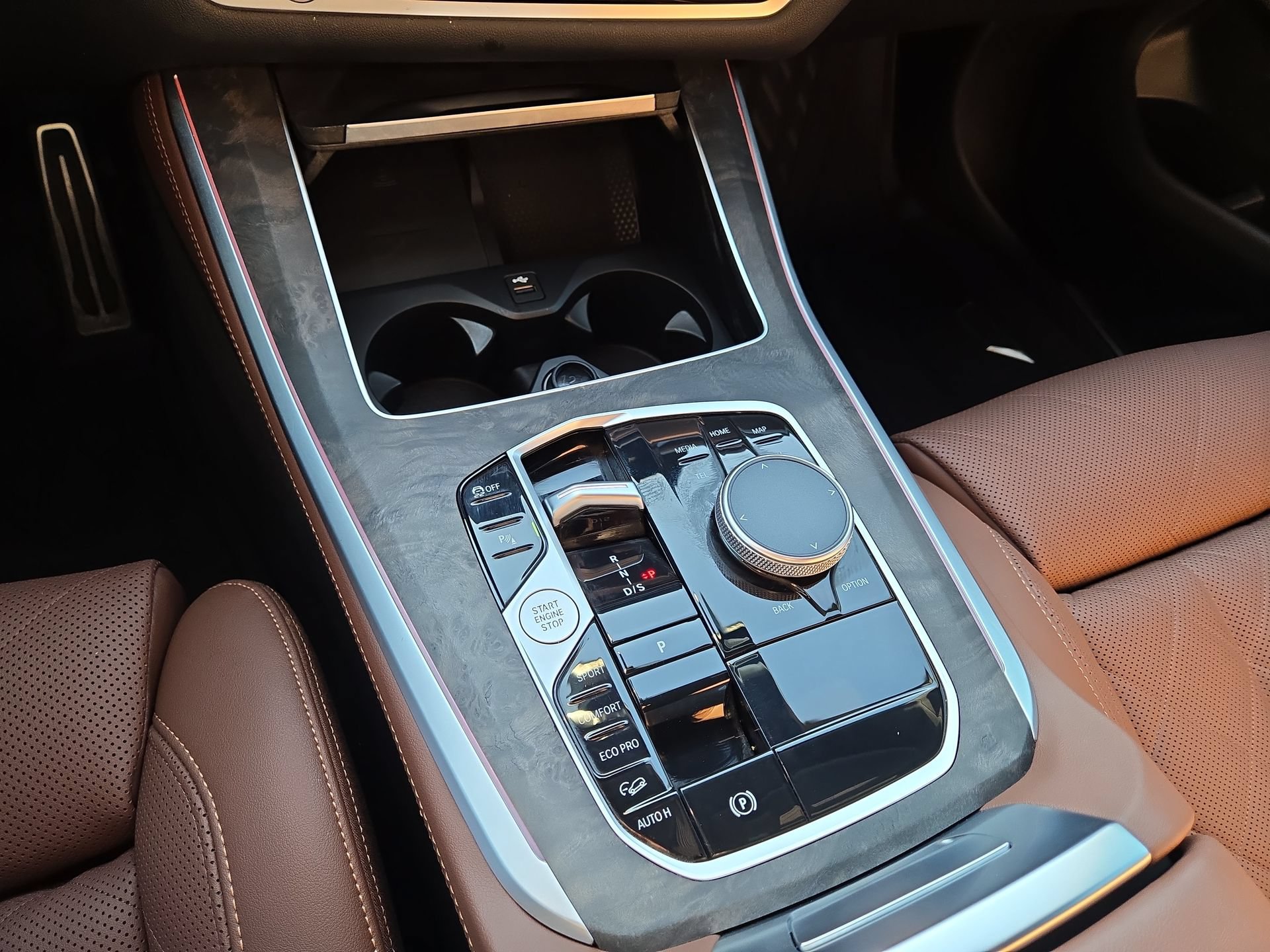 Used 2026 BMW X5 xDrive40i w/ M Sport Package AWD/4WD image 22