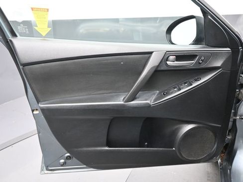 Used 2012 MAZDA MAZDA3 i Sport FWD image 9