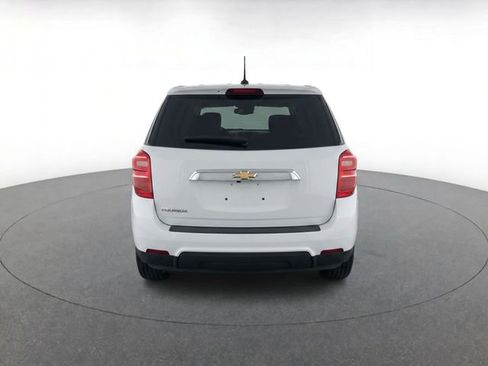 Used 2017 Chevrolet Equinox LS FWD image 6