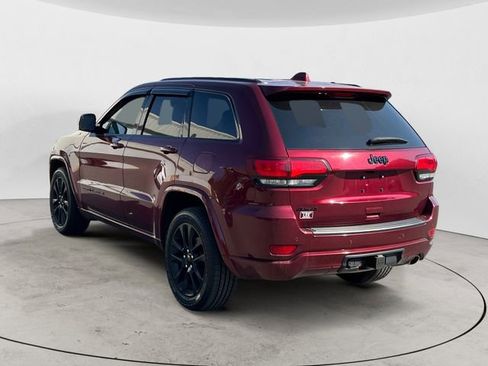 Used 2020 Jeep Grand Cherokee Altitude AWD/4WD image 3
