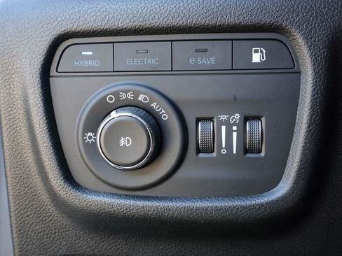Used 2024 Jeep Grand Cherokee Limited 4xe AWD/4WD image 25
