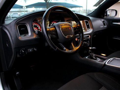 Used 2023 Dodge Charger SXT image 8