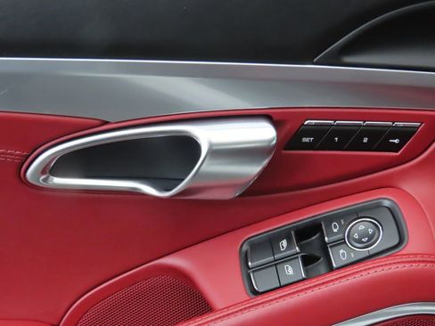 Used 2018 Porsche 911 Turbo image 24