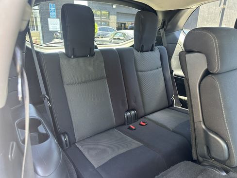 Used 2020 Nissan Pathfinder S FWD image 22