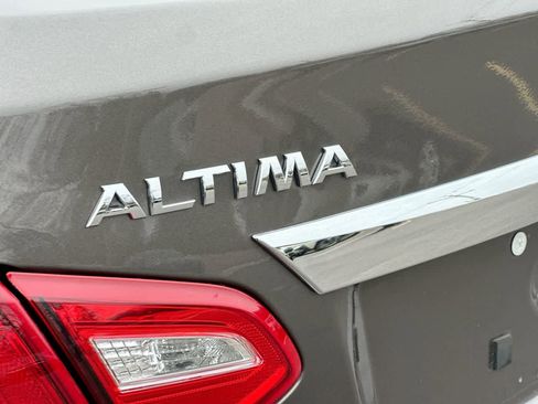 Used 2016 Nissan Altima 2.5 S w/ Power Driver Seat Package image 18