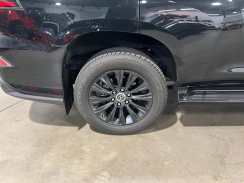 Used 2023 Lexus GX 460 Luxury w/ Sport Design Package image 45