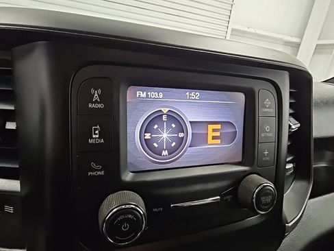 Used 2024 RAM 2500 Tradesman w/ Chrome Appearance Group image 16