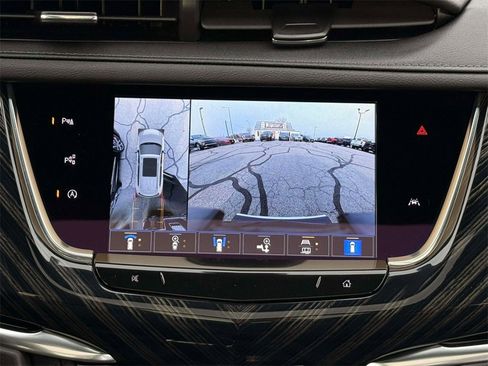 Used 2024 Cadillac XT6 Premium Luxury w/ Technology Package image 31