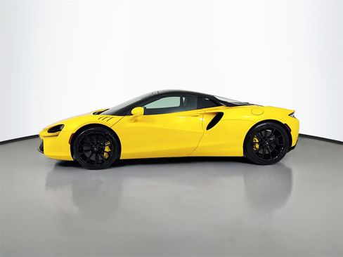 New 2026 McLaren Artura Spider image 4