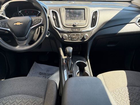 Used 2022 Chevrolet Equinox LT FWD image 11