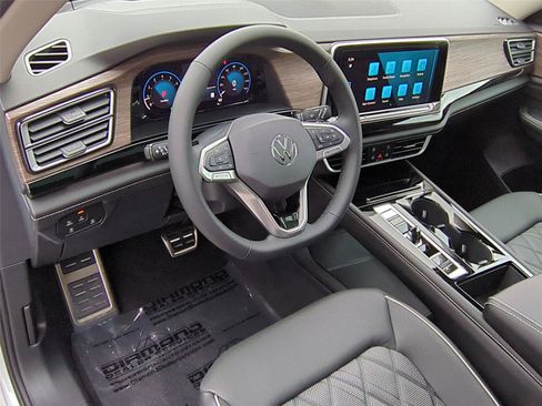 New 2026 Volkswagen Atlas SEL Premium R-Line image 9
