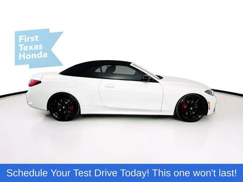 Used 2024 BMW M440i Convertible w/ Premium Package image 10