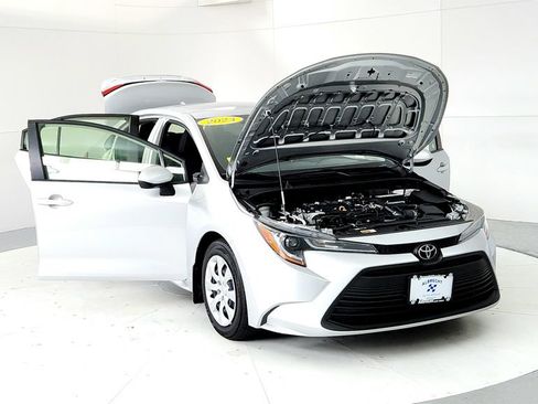 Certified 2023 Toyota Corolla LE FWD image 9